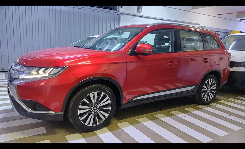 Lima Outlet Mitsubishi Outlander 2022 Automática Lima | NeoAuto