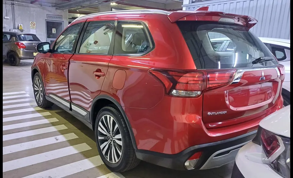 Lima Outlet Mitsubishi Outlander 2022 Automática Lima | NeoAuto